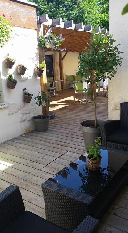 Logis Hotels - Le Pont Bernet - Hotel 2 Etoiles Et Restaurant Le Pian-Médoc Zewnętrze zdjęcie